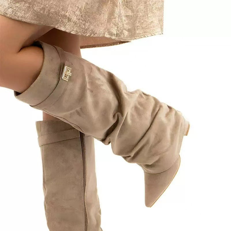 023f199d-c774-4398-b1d9-c608f4bfe895 - Poised Curves