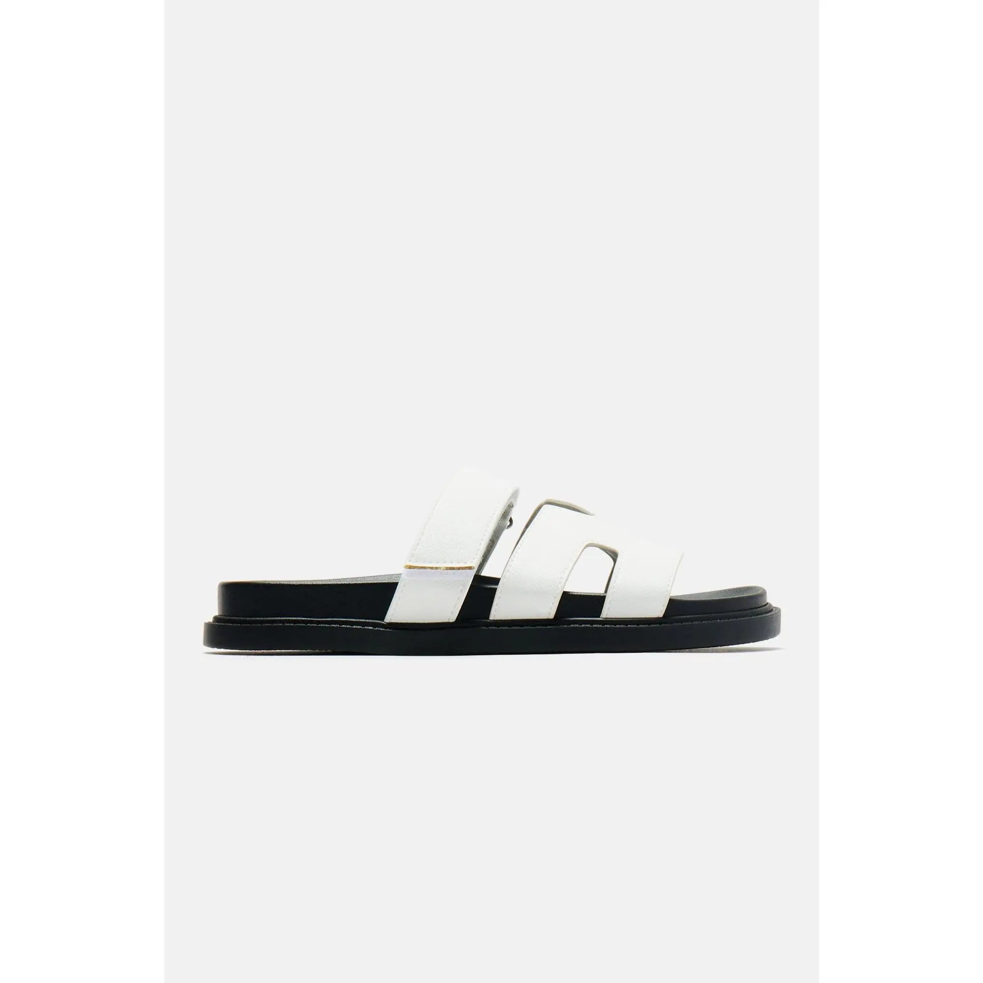 Step Into Summer with the Stylish Agnes Flat Sandals in White