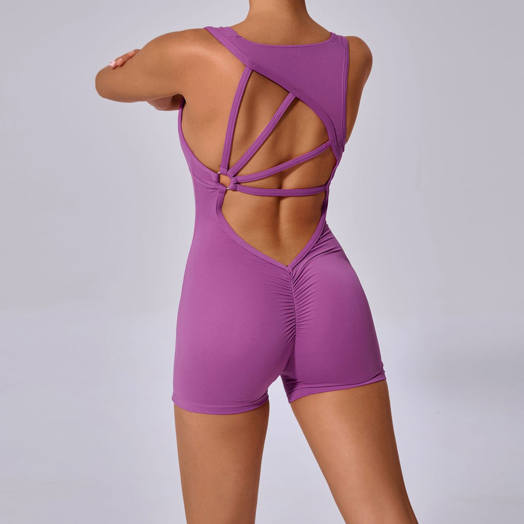 45a7ba54-f409-4684-99f5-0164ae75d930 - Poised Curves