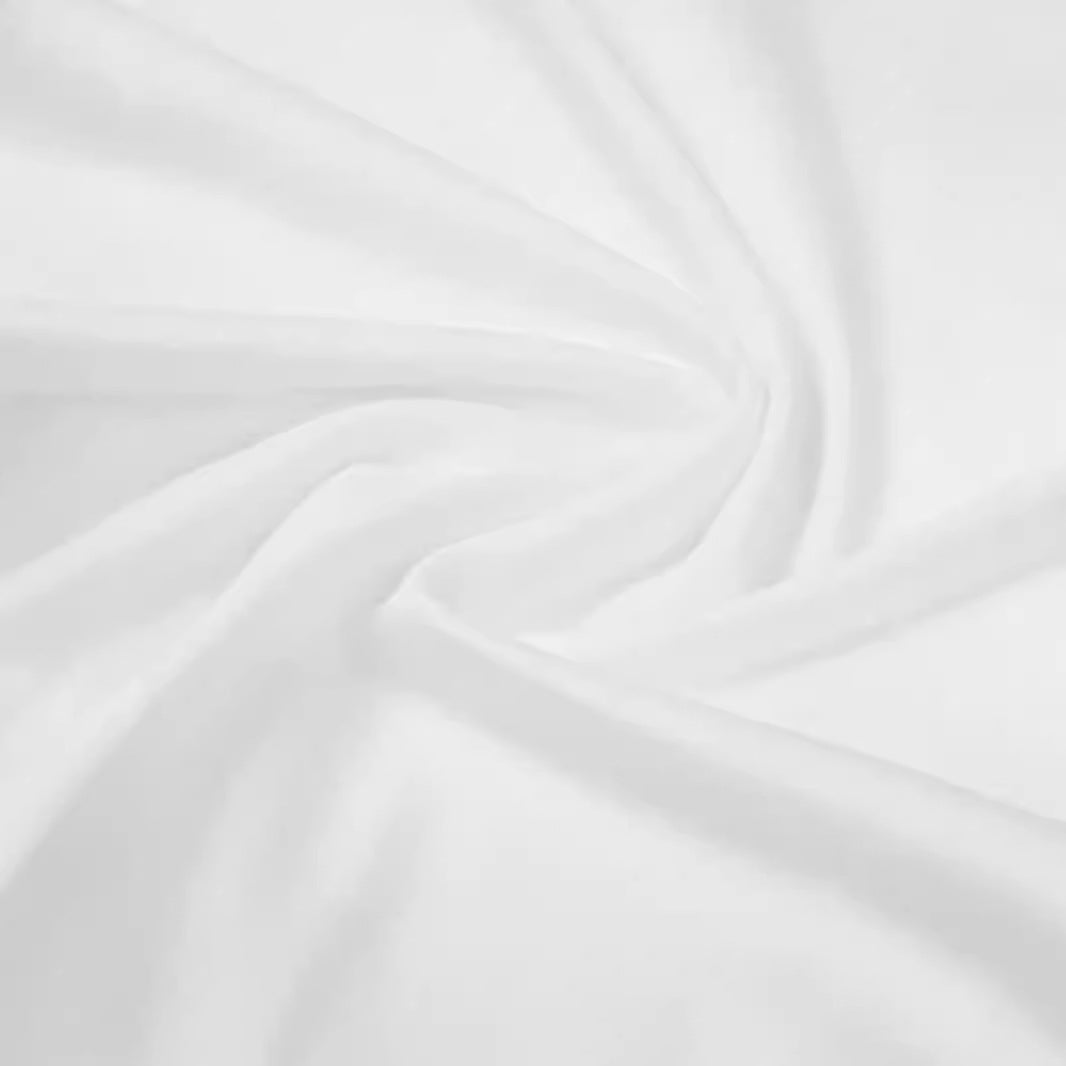 46ae6ff5-ae94-4ac0-97d7-e639f1e117f5 - Poised Curves