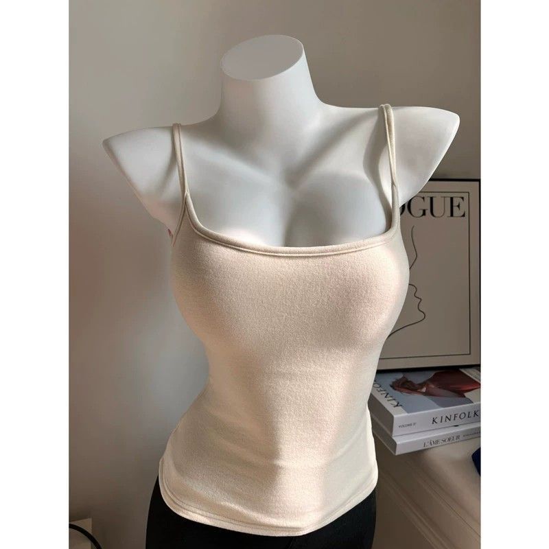 77401f3c-29c5-490b-8d96-d743ef0d8cdd - Poised Curves