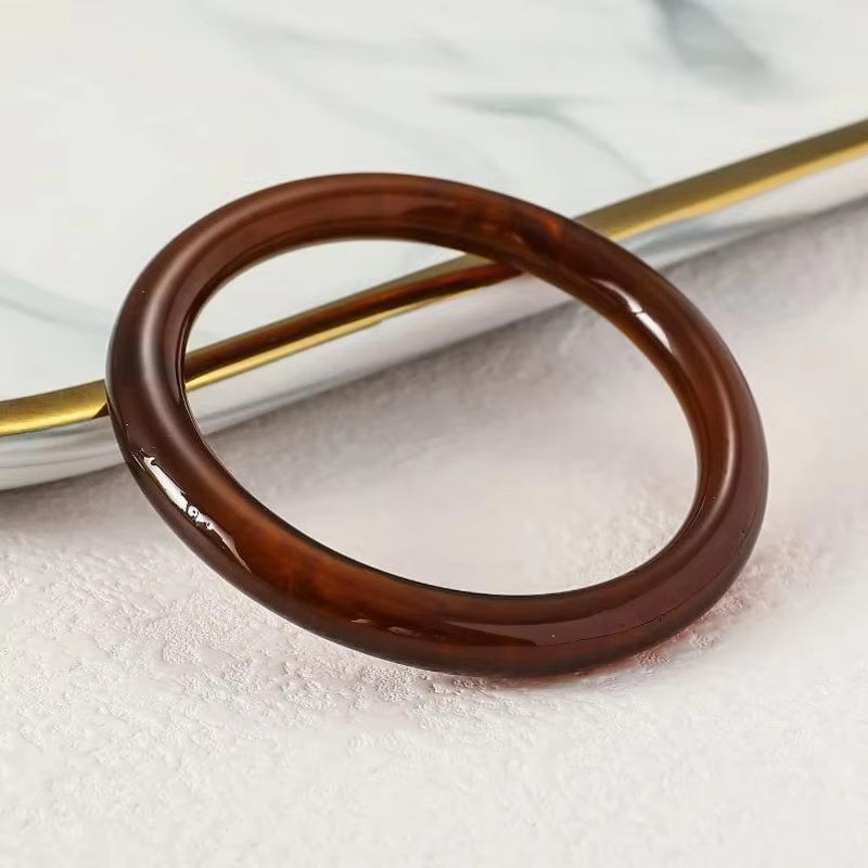 7ff62685-92c6-44dc-a01d-1c34d8b476af - Poised Curves