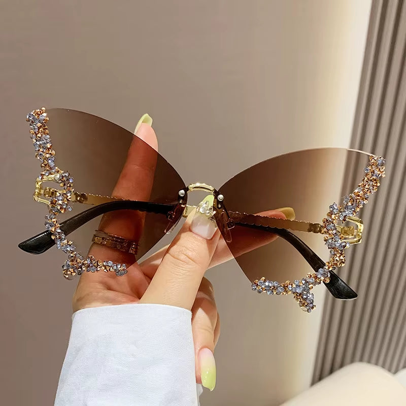 Luxury Diamond Butterfly Sunglasses Women Brand Y2K Vintage Rimless Oversized Sun Glasses Ladies Eyewear Shades UV400 Goggles