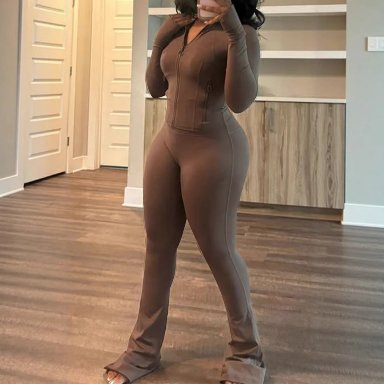 c2537614-0127-41c6-b7f3-a3b69e94f1be - Poised Curves