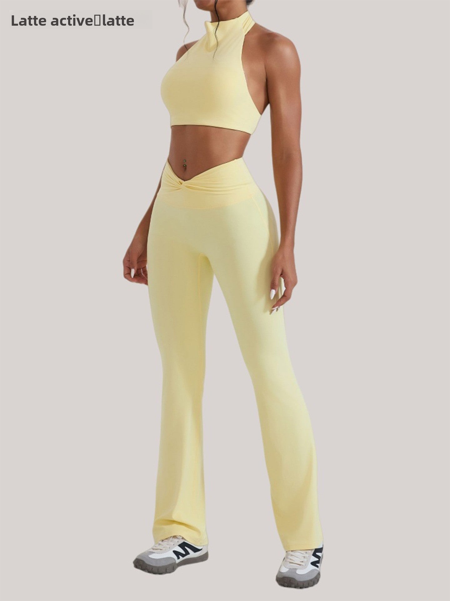 d846dae9-3f1c-45b5-a6c1-577dadd6fd08 - Poised Curves