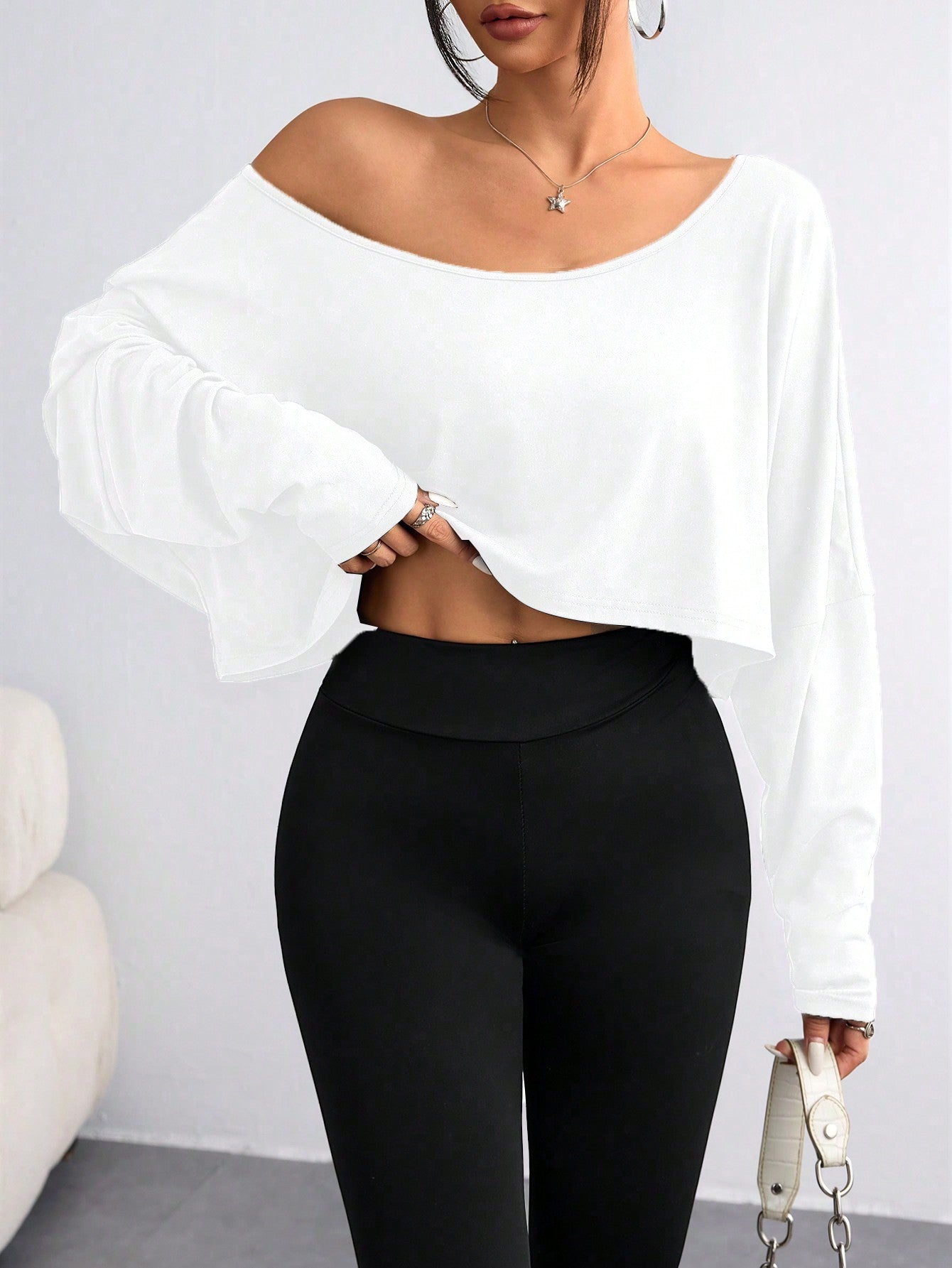 e7721ae7-4fe4-4bfb-a0a1-cf7bd202d40a - Poised Curves