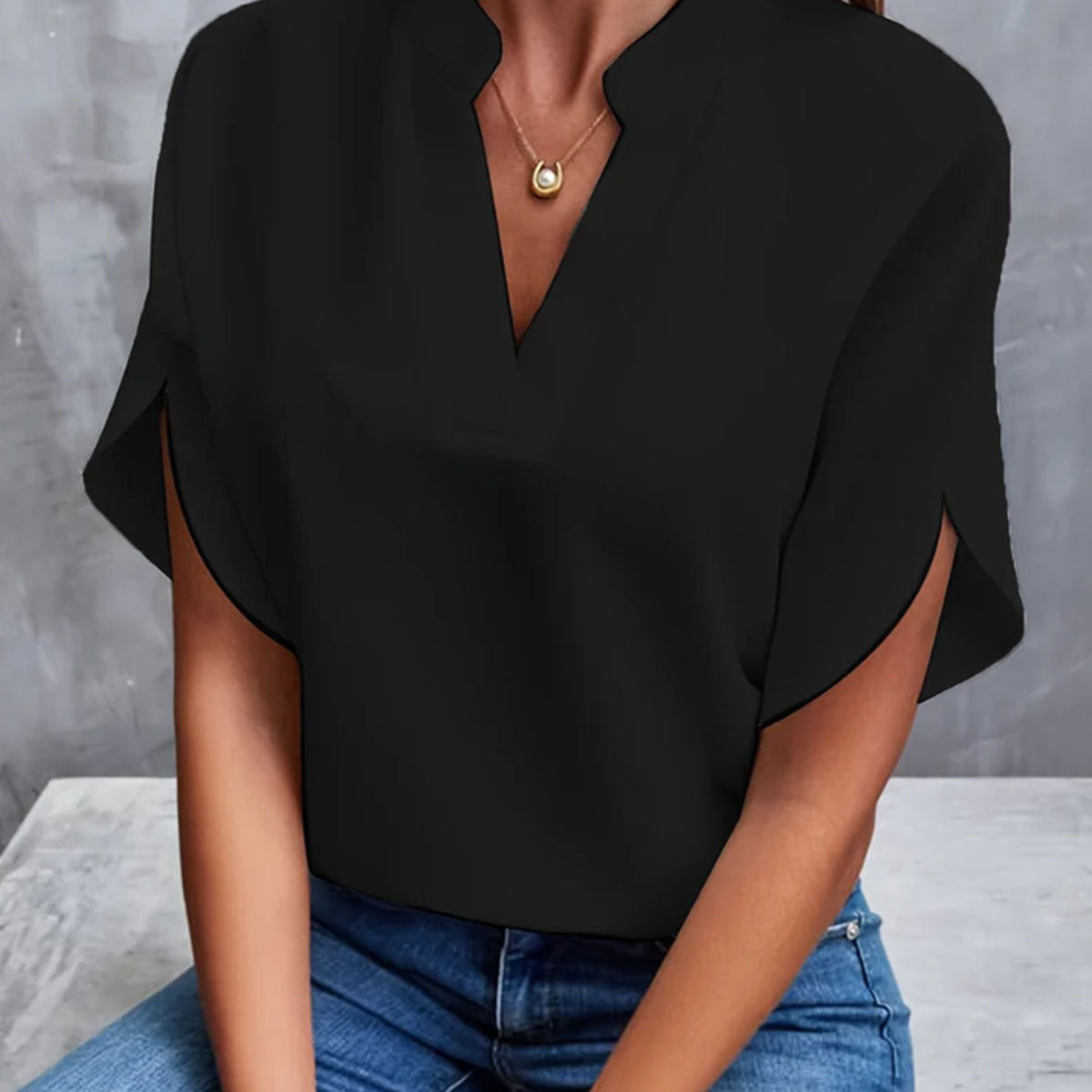 ea6b2e0c-0287-4496-ae20-61905bd30667 - Poised Curves